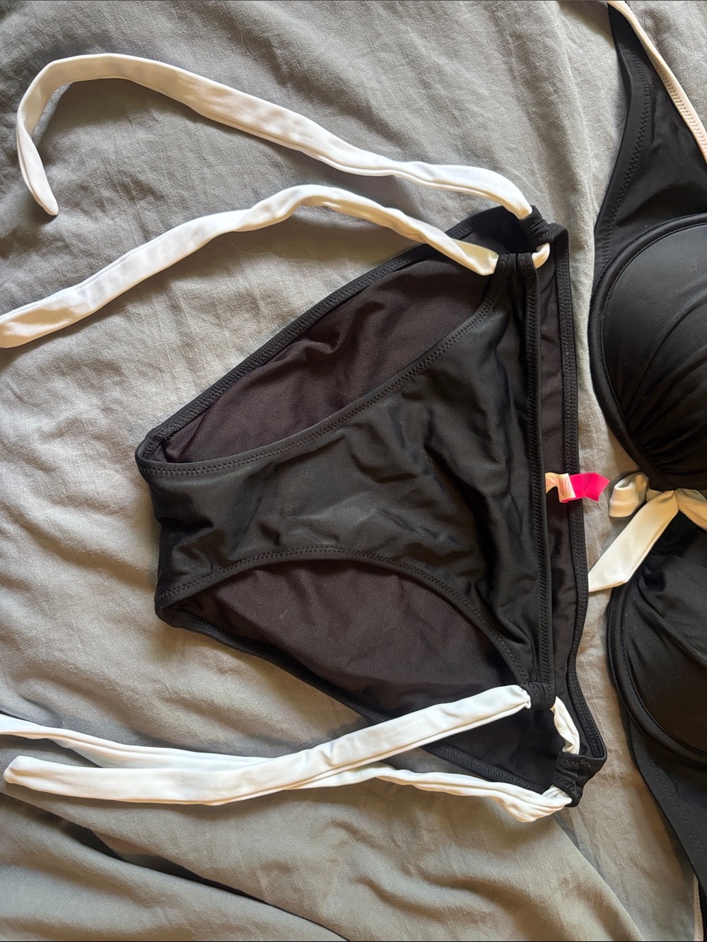 Victoria Secret Black & White Bikini Set - Picture 4 of 5